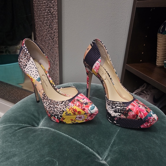 Jessica Simpson Rinah Heels - Picture 1 of 5
